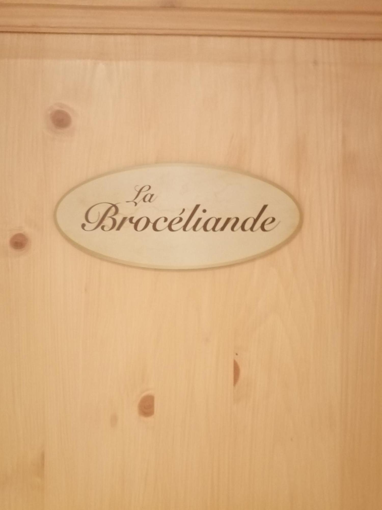 Le Douetaux Chambres D'Hotes La Baussaine Værelse billede
