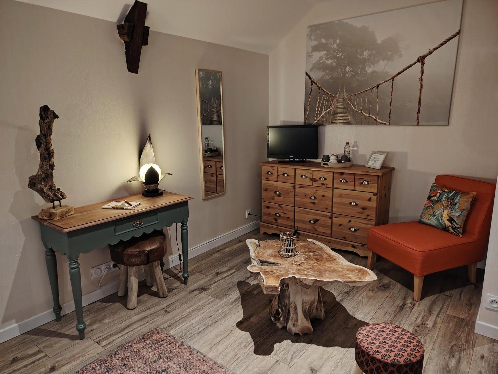 Le Douetaux Chambres D'Hotes La Baussaine Værelse billede